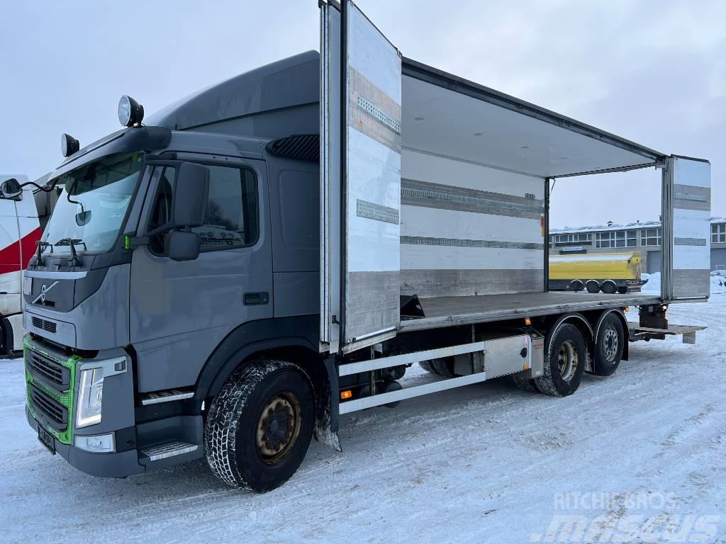 Volvo FM450 6X2 full side opening ,only 276085 km!! Box body trucks