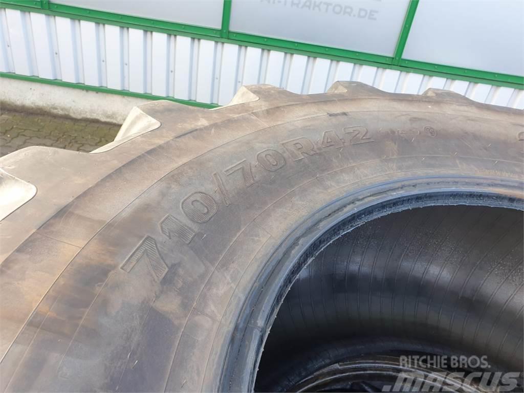 Firestone 710/70R42 Tyres, wheels and rims