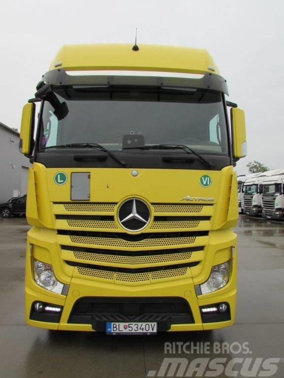 Mercedes-Benz Actros Mega Tractor Units