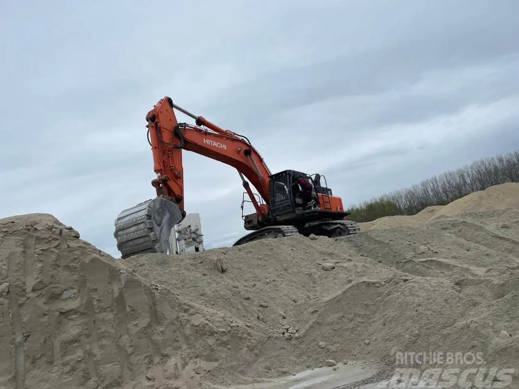 Hitachi ZX 520 LCH Crawler excavators