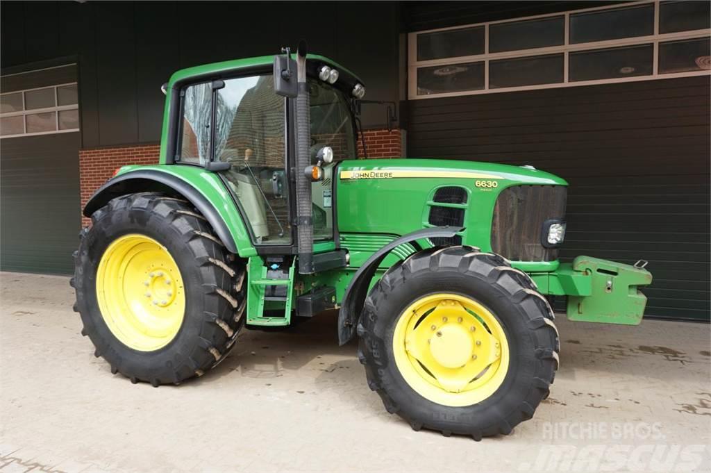 John Deere 6630 Premium PQ nur 3600 Std. Tractors