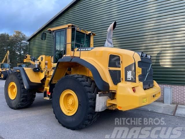 Volvo L 180 G with bucket Wheel loaders