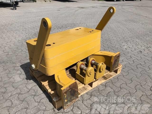 CAT Counterweight D6N Other components