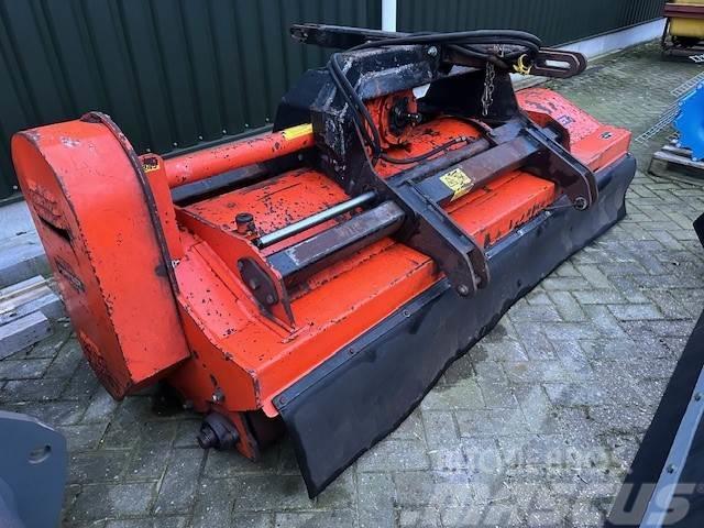 Perfect KM245 Klepelmaaier Rough, trim and surrounds mowers