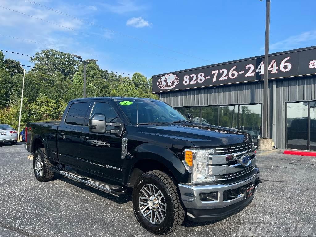 Ford F-350 SD Lariat Crew Cab 4WD Pick up/Dropside