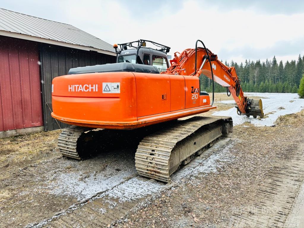 Hitachi 210LC Crawler excavators