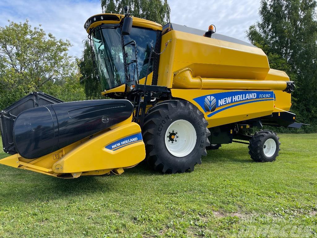 New Holland TC4.90 RS 15’ Omg. lev! Combine harvesters