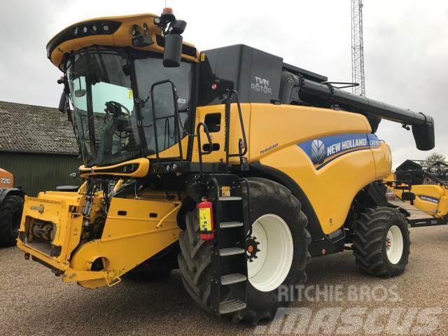 New Holland CR 8.90 SLH 4WD Combine harvesters