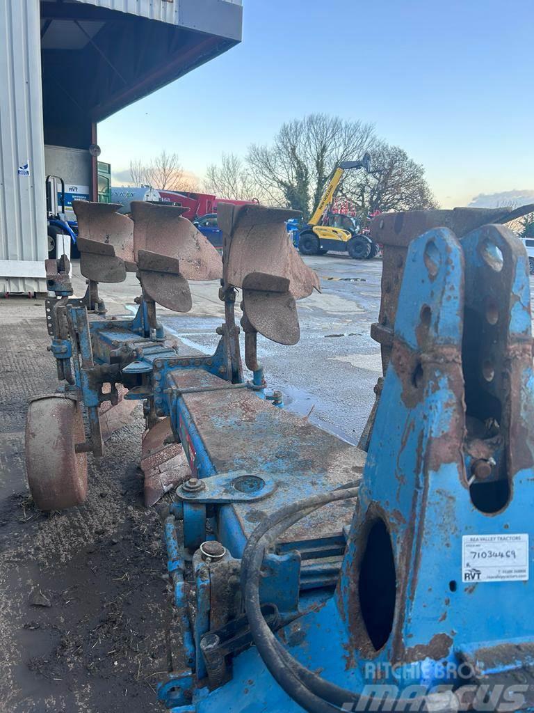 Ransomes TSR300S 4 Furrow Conventional ploughs