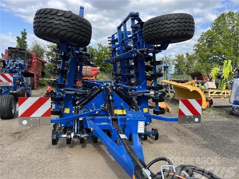 Köckerling Rebell Classic 600 T 2.0 Front levelboard Disc harrows