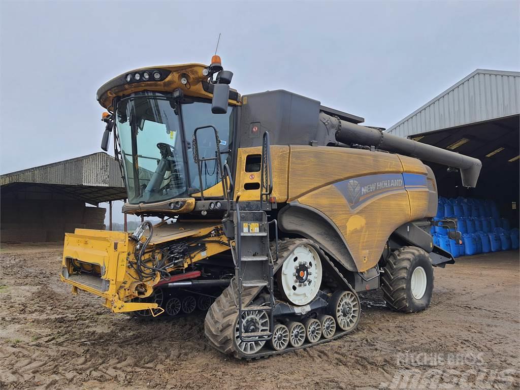 New Holland CX8.90 Combine harvesters