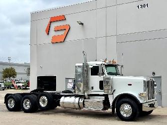 Peterbilt 388