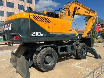 Hyundai R210W