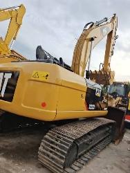 CAT 323 D
