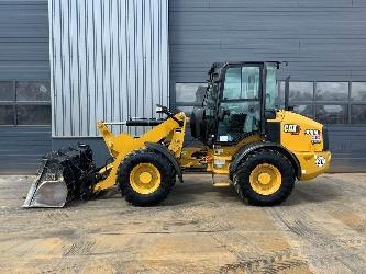 CAT 908M