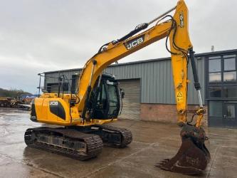 JCB JS 130