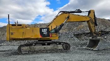 CAT 390 F