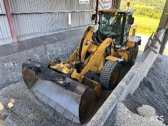 CAT 930 K