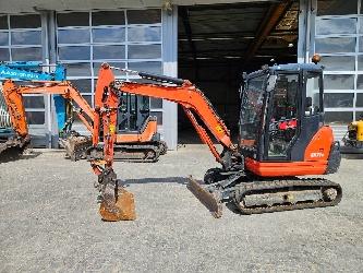 Kubota KX71-3