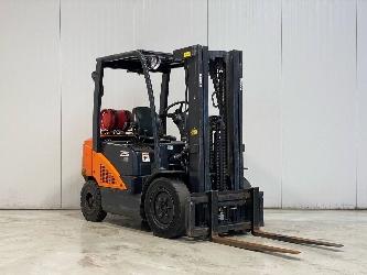 Doosan G25N-7