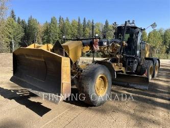 CAT 140-15 AWD