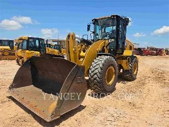 CAT 926M