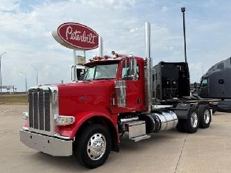 Peterbilt 389