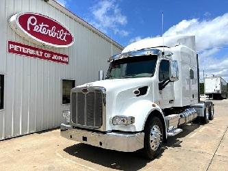 Peterbilt 567