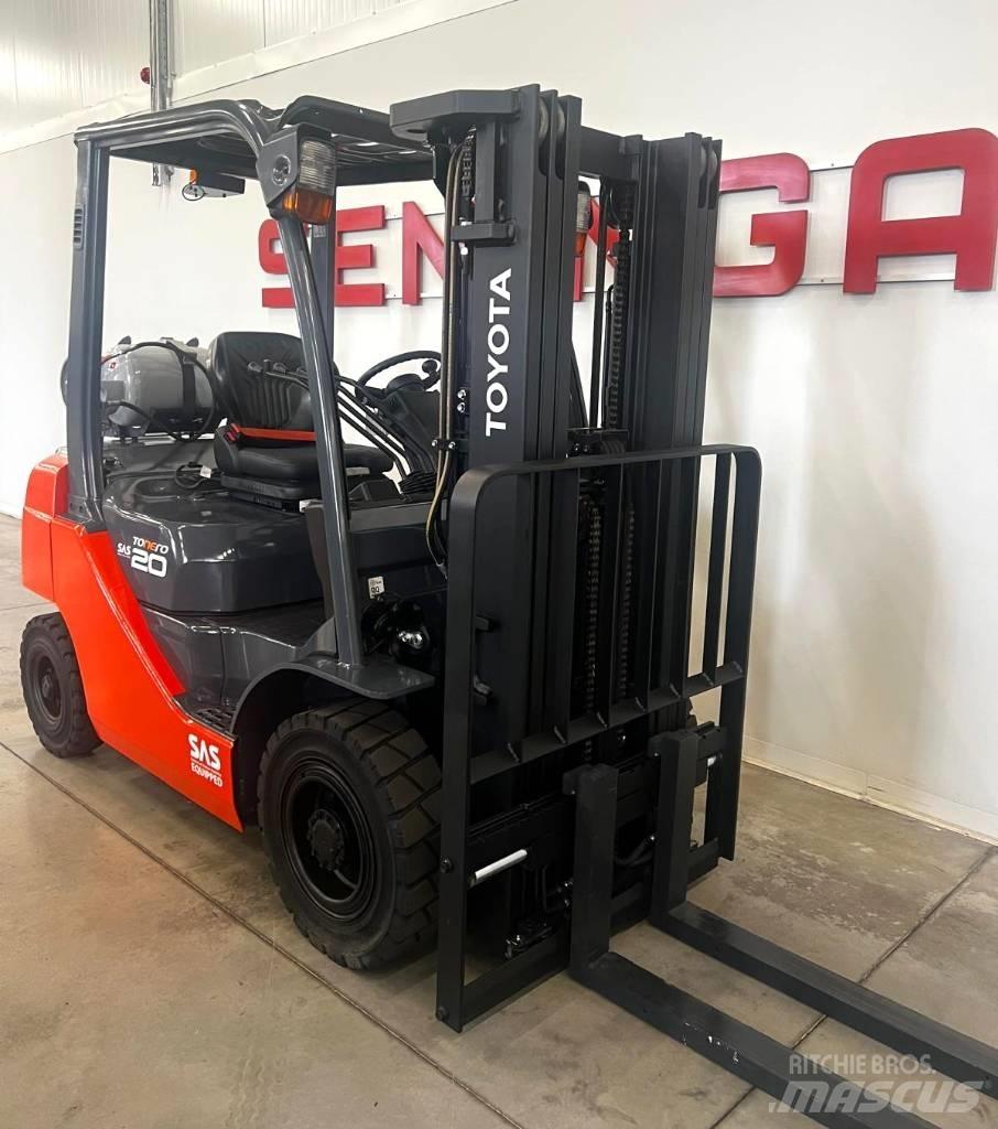 Toyota 10831 8FGF20 Gasolmotviktstruckar