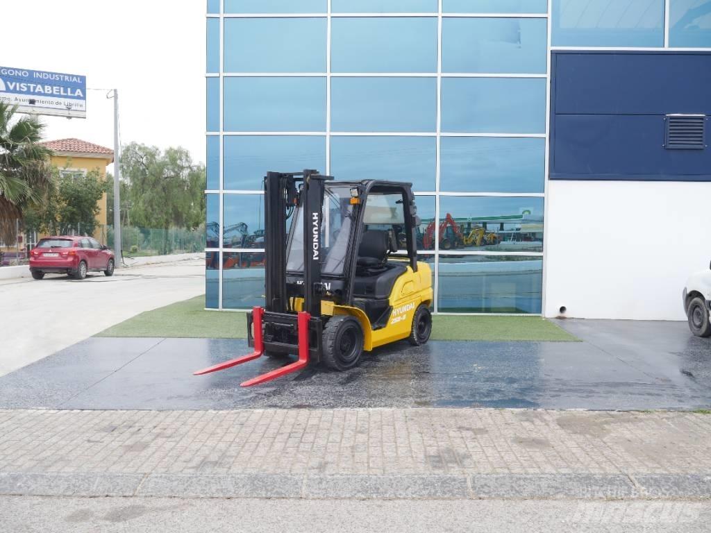 Hyundai 25 D-9 Dieselmotviktstruckar