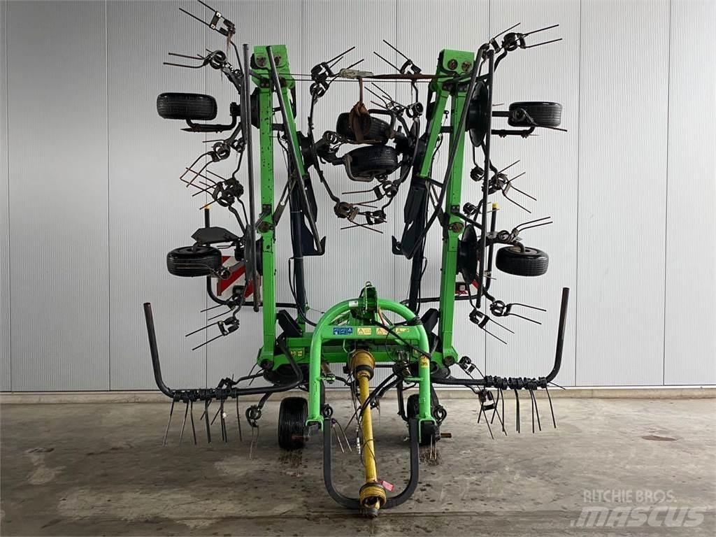 Deutz-Fahr 6917 Vändare och luftare