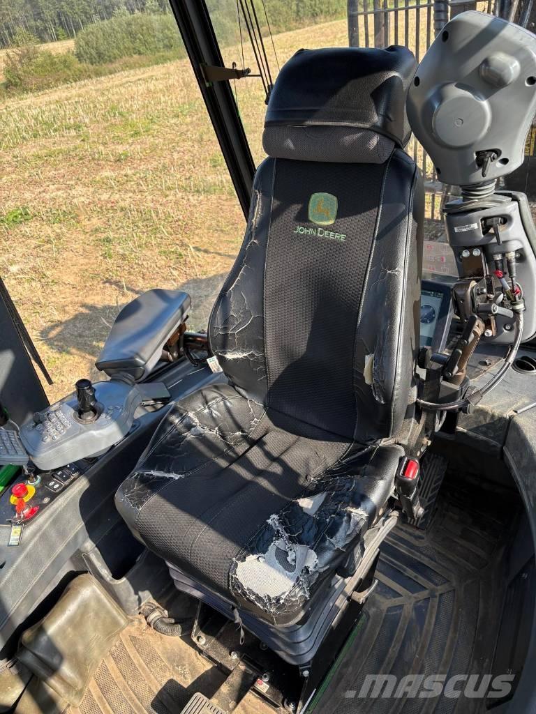 John Deere 1110G Skotare