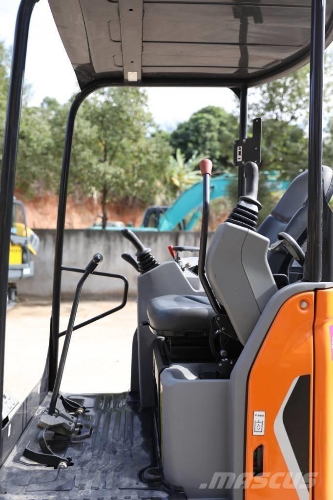 Doosan DX 17 Bandgrävare