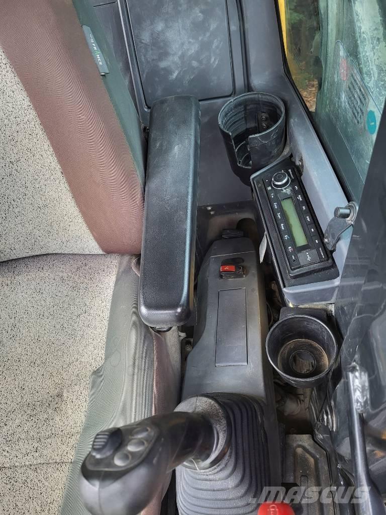 Komatsu PC88MR-11 Midigrävmaskiner 7t - 12t