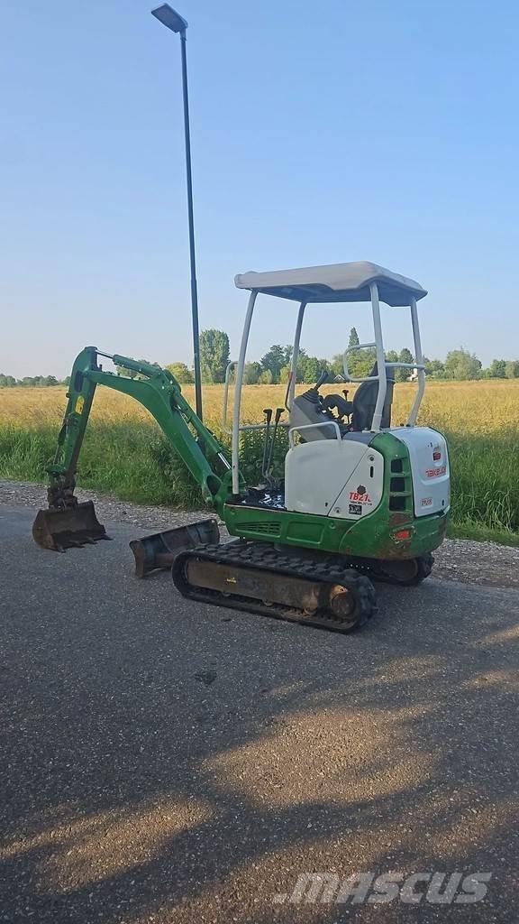 Takeuchi Tb 216 Minigrävare < 7t