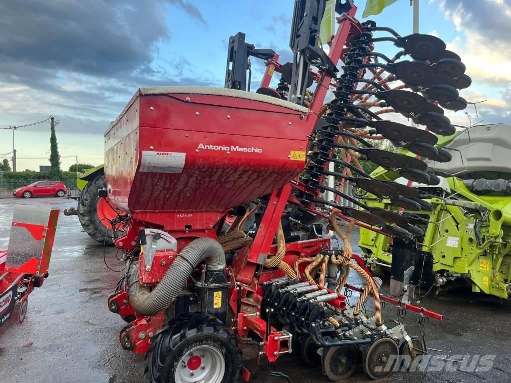 Mascar Montana 600 Precisionsåmaskiner