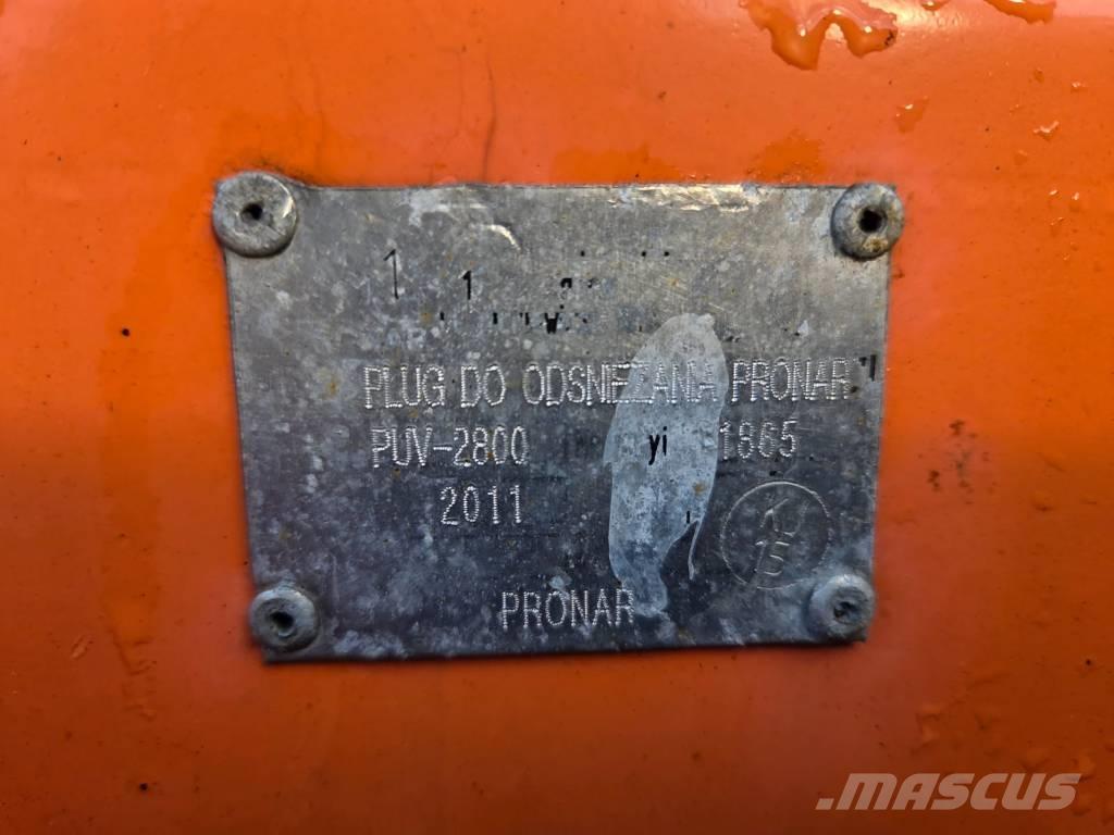 Pronar PUV 2800 Snöblad och plogar