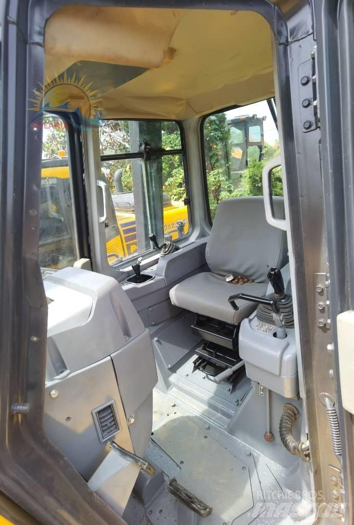 Komatsu D 155 Väghyvlar