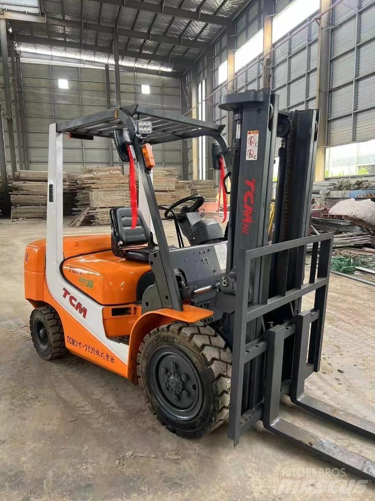 TCM FD 30 Dieselmotviktstruckar