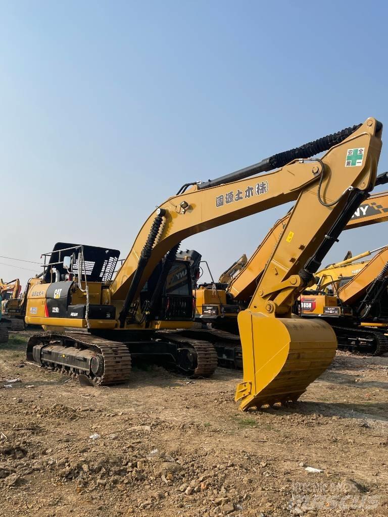 CAT 329 D Bandgrävare