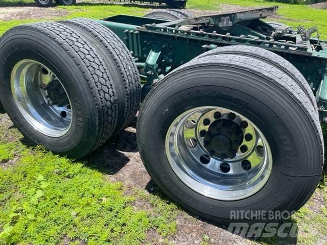 Mack CXU613 Pinnacle Dragbilar