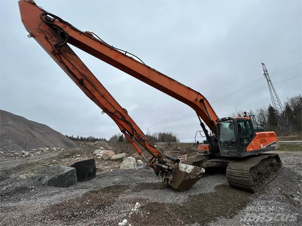 Doosan DX 300LC-5 Grävmaskiner med lång räckvidd
