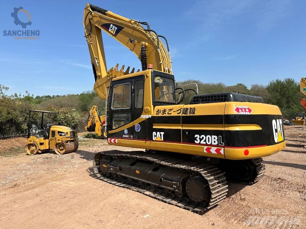 CAT 320 B L Bandgrävare