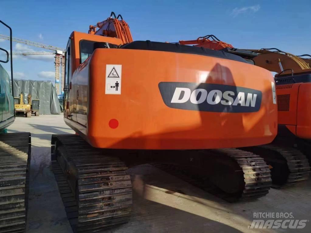 Doosan DH 220 Bandgrävare