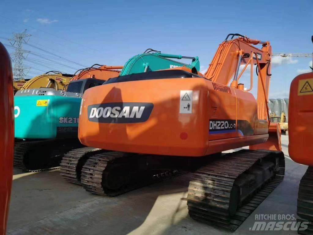 Doosan DH 220 Bandgrävare