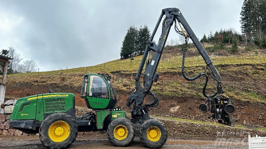 John Deere 1270 E Skördare