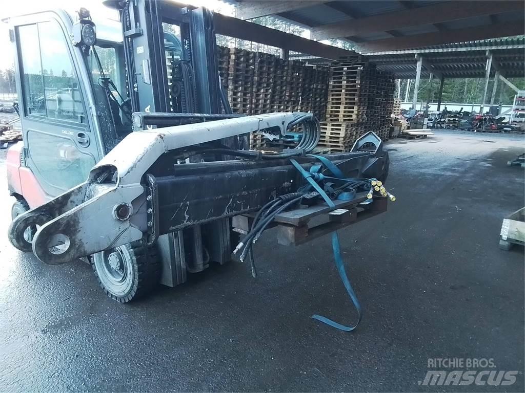 Komatsu 165F Skotarkranar