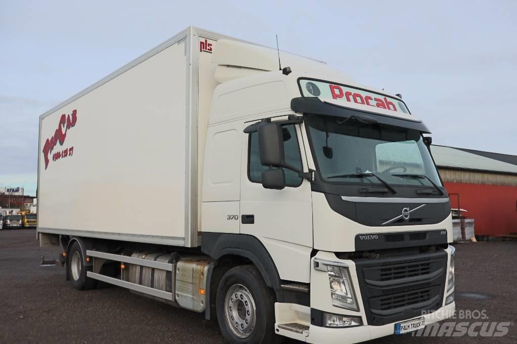 Volvo FM Serie 3722 Skåpbilar