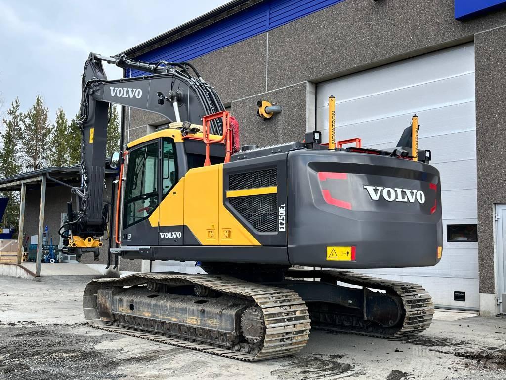 Volvo EC 250 EL Bandgrävare