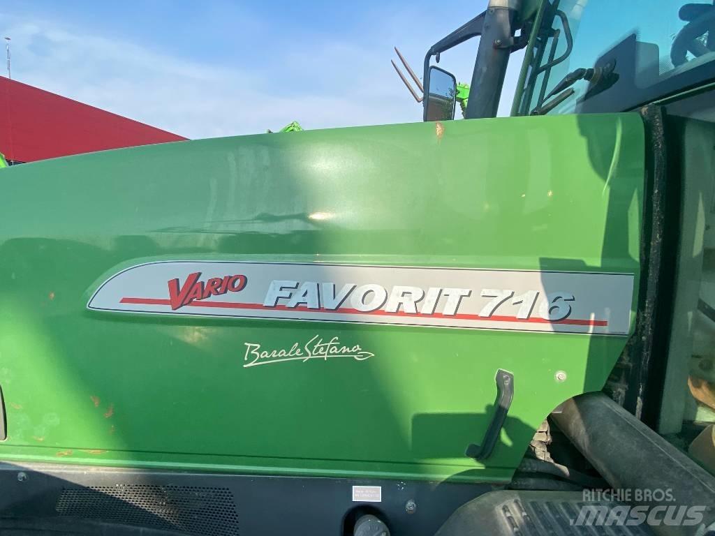 Fendt 716 Traktorer